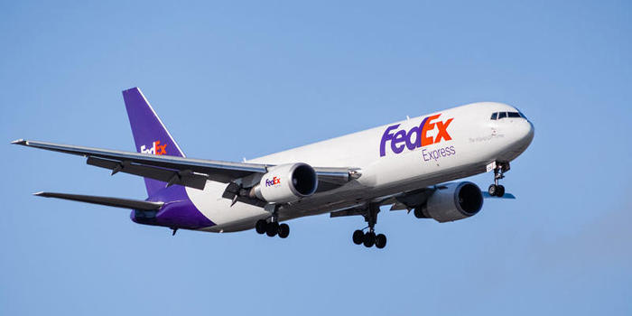 FedEx plane